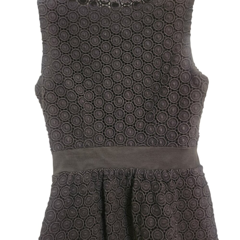 DIANE Von FURSTENBURG Tavita Black Lace Lined Peplum Top Size 0 - Picture 10 of 10